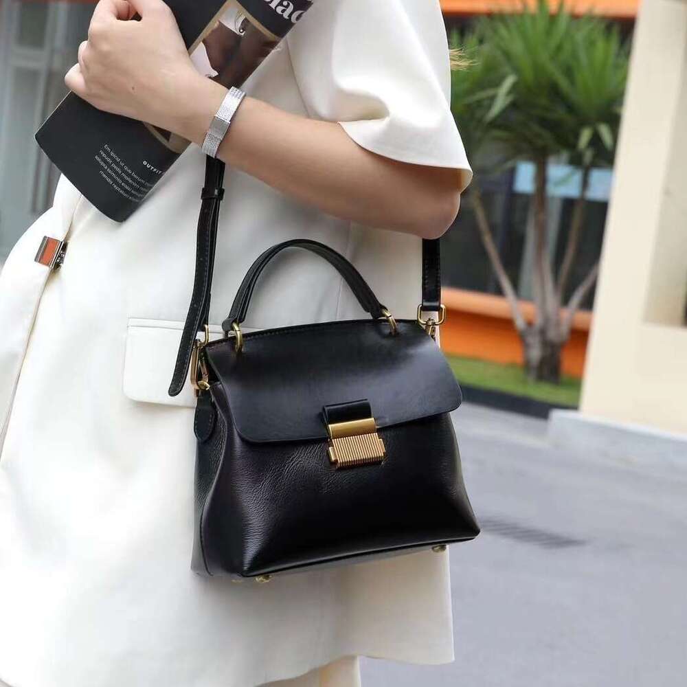 Luxury Totes Cross Border Exclusive Handbag Fashion Crossbody For Women Guangzhou Genuine Leather S Wholesale Vegetable Tanned Cowhide Bag Practical S