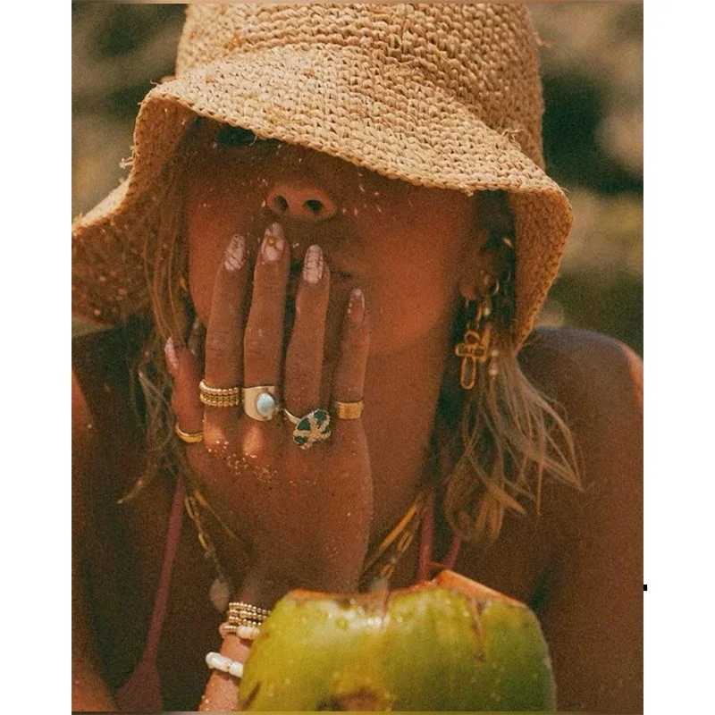 New Designer Raffia Straw Bucket Hat Wen Summer Bikini Beach Hat Fem Korean Travel Sun Protection Breathable Fisherman Hat X260311