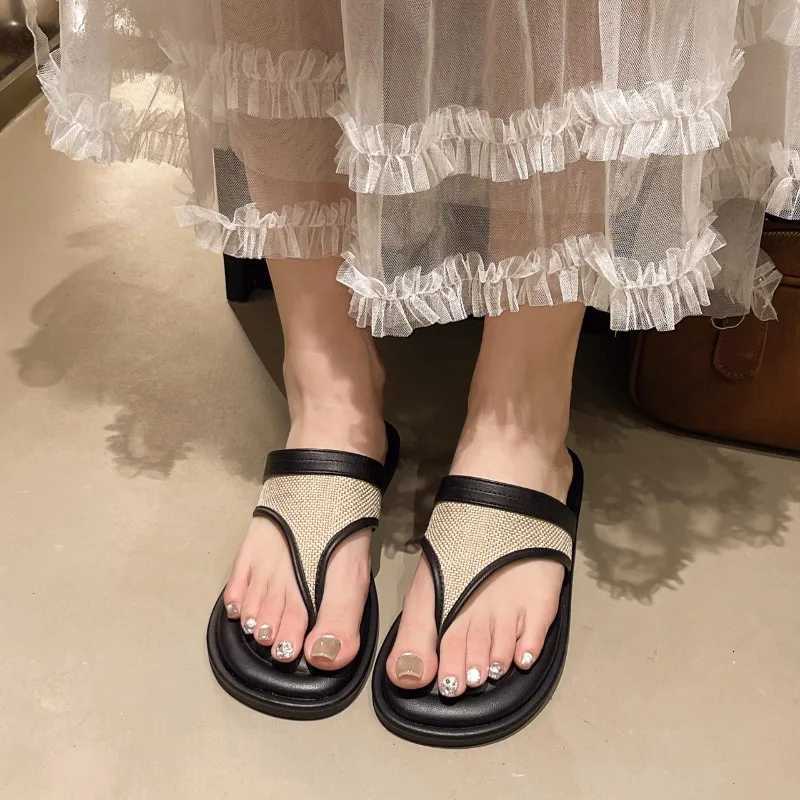 2025 Pu Leather Flat Heels Flip Flops Women Lightweight Clip Toe Soft Sole Woman Summer Non Slip Beach Sandals Female K260311