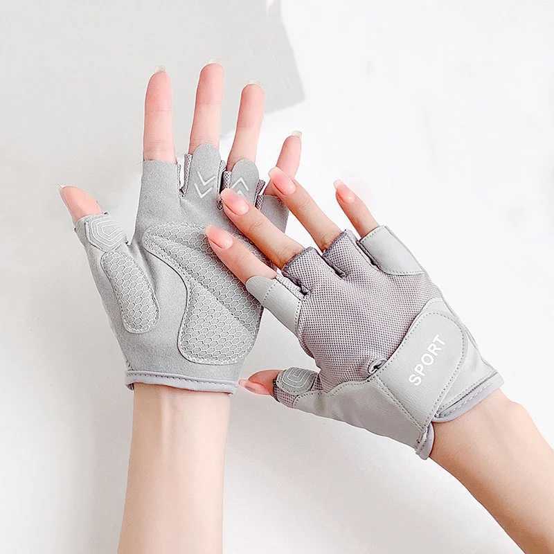 1 Pair Breathable Half-finger Cycling Anti-skid Quick Dry Fitness Gloves Suitable For Road Cycling M260311