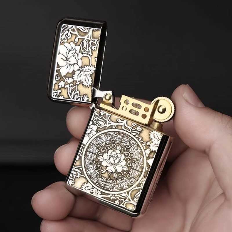 New 790 Brass Kerosene Lighter Creative Engraved Metal Grinding Wheel Ignition Lighter Customized Mens Ignition Tools N260311