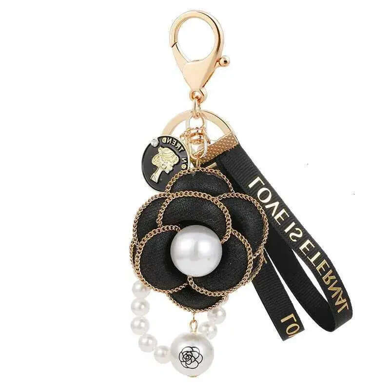 Women Bag Pendant White Black Camellia Pearl String Fashion Car Keychain Personality Decor Ornaments Wholesale