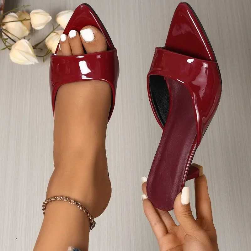 New Pointed Toe Thin Kitten Heel Summer Open Toe Flip-flops Low Heel Wear Non-slip Thin Heel Womens Shoes K260311