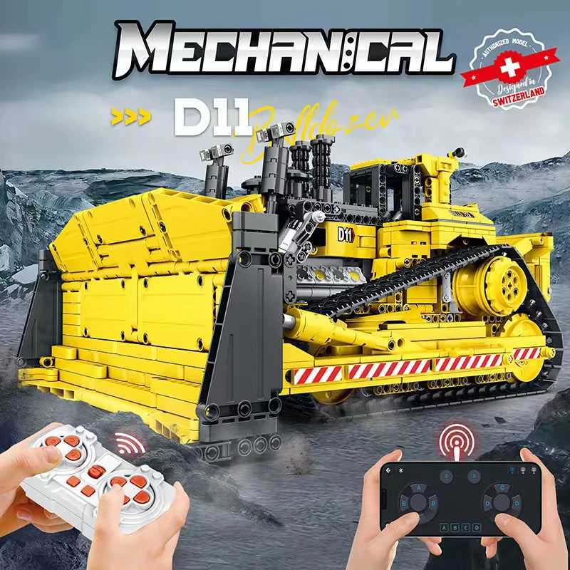 MOC-83447 Remote Control Mechanical D11 Bulldozer City Construction Vehicle Building Blocks Model Large Crane Truck Toys For Kid X260311 - view 3