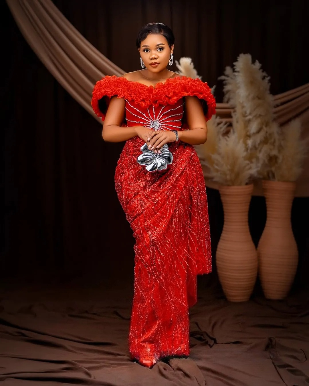 2026 Plus Size Red Prom Evening Dresses Formal Gowns Illusion Beaded Lace Off Shoulder Flora Floor Length Birthday Dress Second Reception Gown AM2890