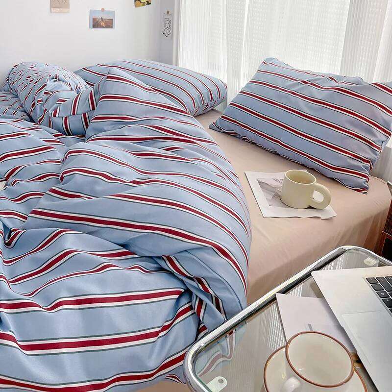 Simple Red Blue Striped Duvet Cover and Four Piece Sheet Set with Washed Cotton Bedding on the Bed H260311