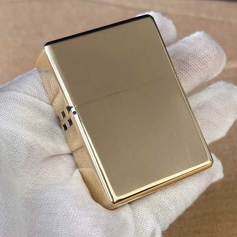 912S 912 915 Brass Armor Kerosine Lighter Hand-carved Old Three-dimensional Retro Old-fashioned Grinding Wheel N260311