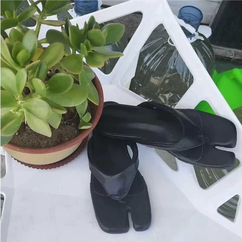 Split toes Flats Sandals Women Slides Shoes Square Toe Flip Flops Clip Toe Casual Summer Beach Walking Sandalias K260311