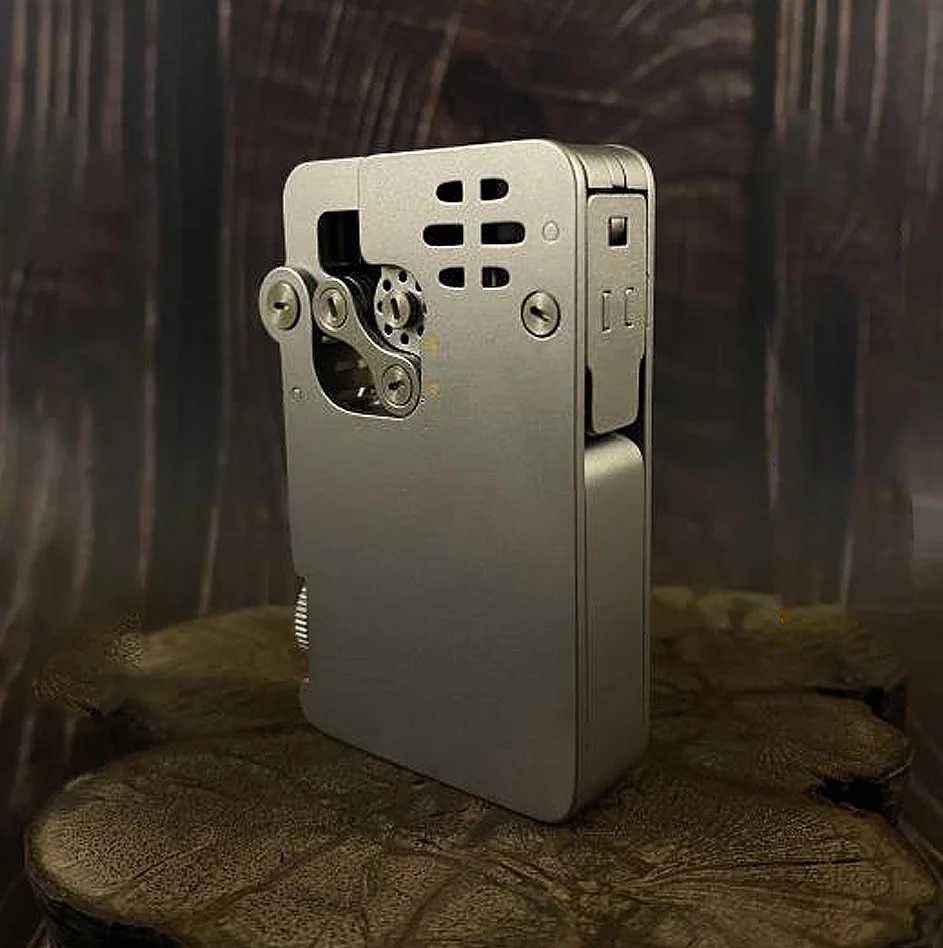 Stainless Steel Mechanical Fuel Oil Pocket Lighter Automatic Personalized Ejection Oil Cigarette Lighter N260311