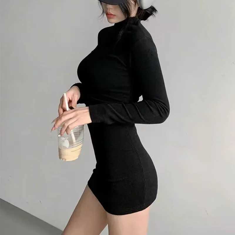 Fashion New Solid Half High Collar Dresses Autumn Winter Women Long Sleeves Sexy Bodycon Mini Dress Club Elegant Party Dresses M260311