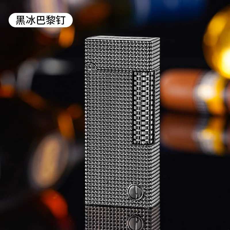 New Classic Fashion Grinding Wheel Lighter Exquisite Carving Technology Retro Open Flame Personalized Creative Mens Lighter N260311