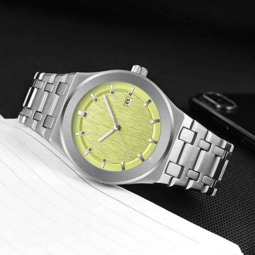 Business Disc Young Fashion Night Light Waterproof Men's Quartz Watch