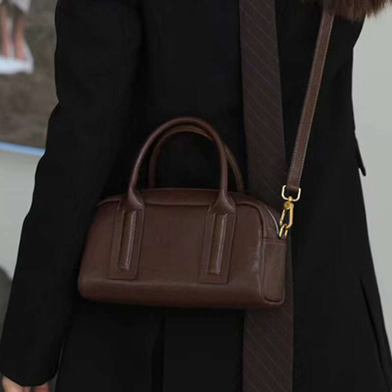 Luxury Shoulder Bags Totes Boston Made Of Top Layer Cowhide Genuine Leather Vintage Fashion Handbag Bowling Bag Shoulder And Crossbody Small Square Fo