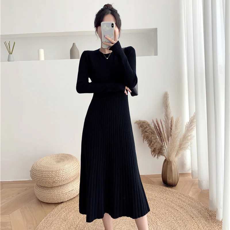 New Autumn Winter O-neck long sleeve knitted Dress French Style high waist solid slim mid-length A-line sweater Dress M260311