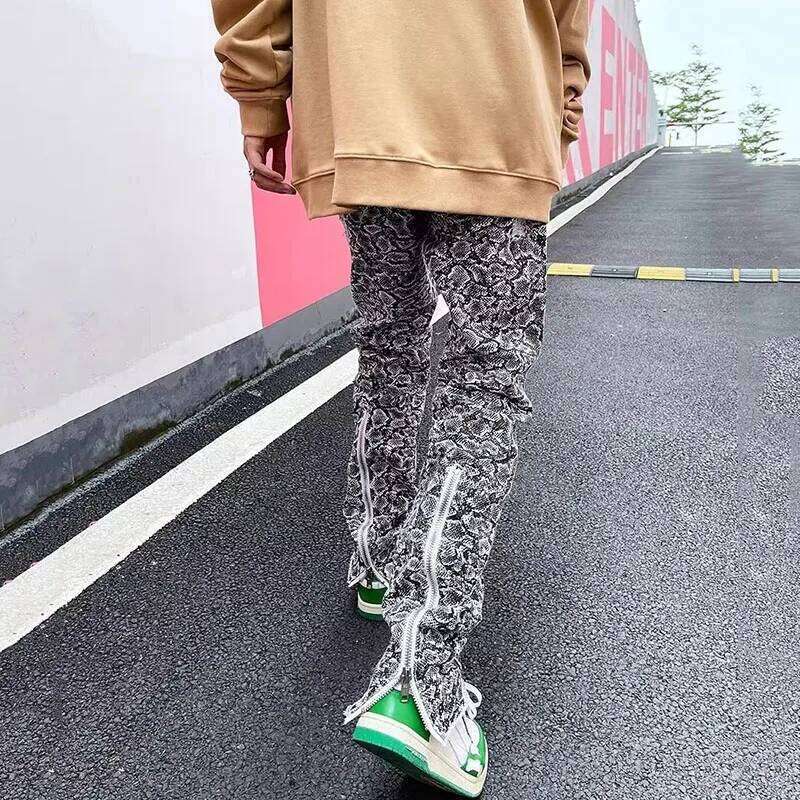 Men Fashion Snakeskin Graphic Jeans Male Baggy High Street Pants American Style Streetwear Casual Denim Trousers Z260225