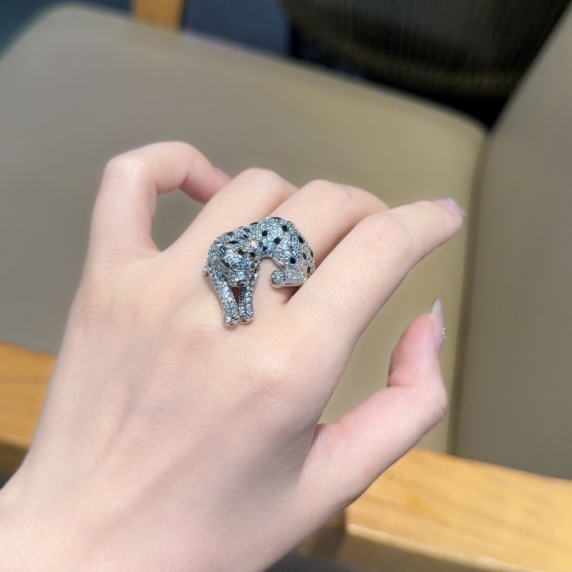 Ring New And Retro Full Diamond Three-Dimensional Ring Leopard Ring Zircon Personality Ins Fashion Exquisite Luxury Temperament Ring