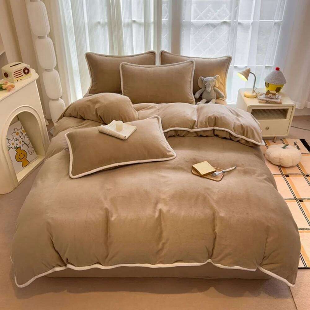 Solid Color Thickened Milk Velvet Bedding Winter Warm Duvet Quilt Cover Bed Sheet Pillowcase Soft Four-Piece Set H260311