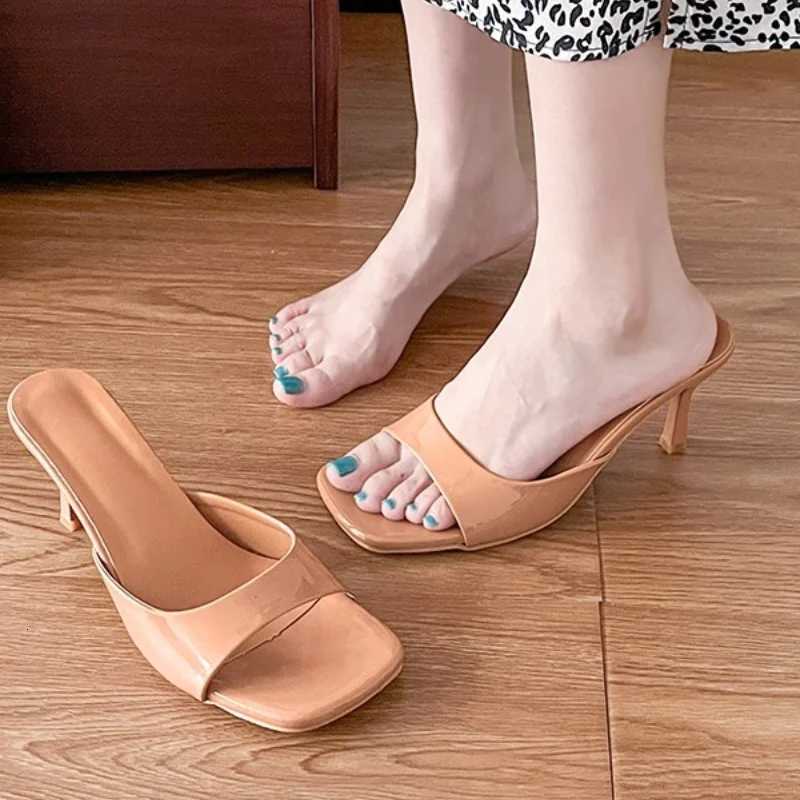 New Summer New Slippers Women Trend Sexy Large Square Toe Thin Heels Shoes Ladies Casual Slippers Heel Zapatos K260311