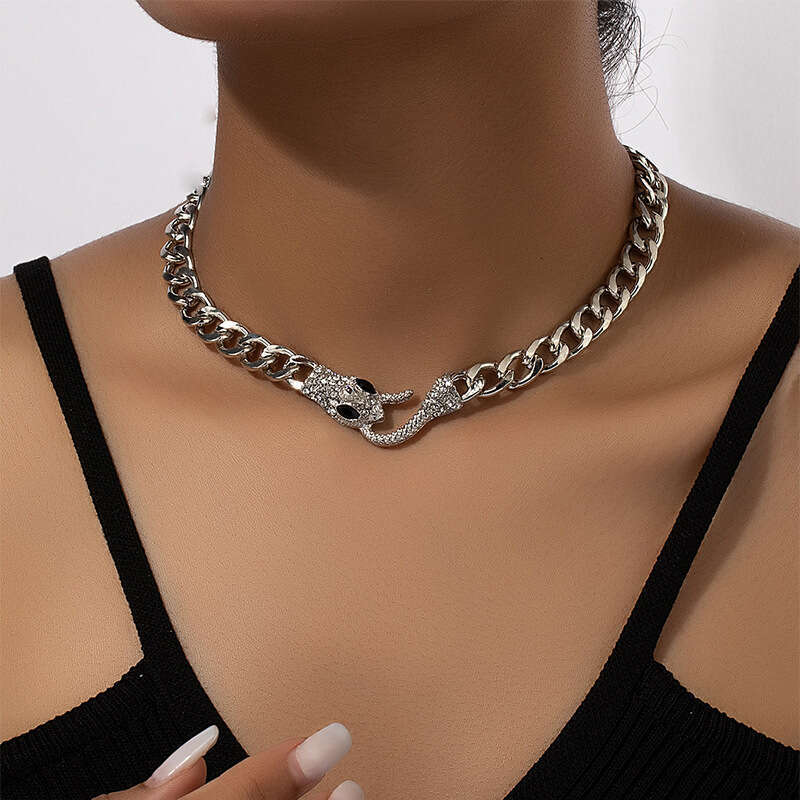 Snake-Shaped Metal Pearl Chain Necklace, High-End Design Hip-Hop Minimalist Style Women's Necklace