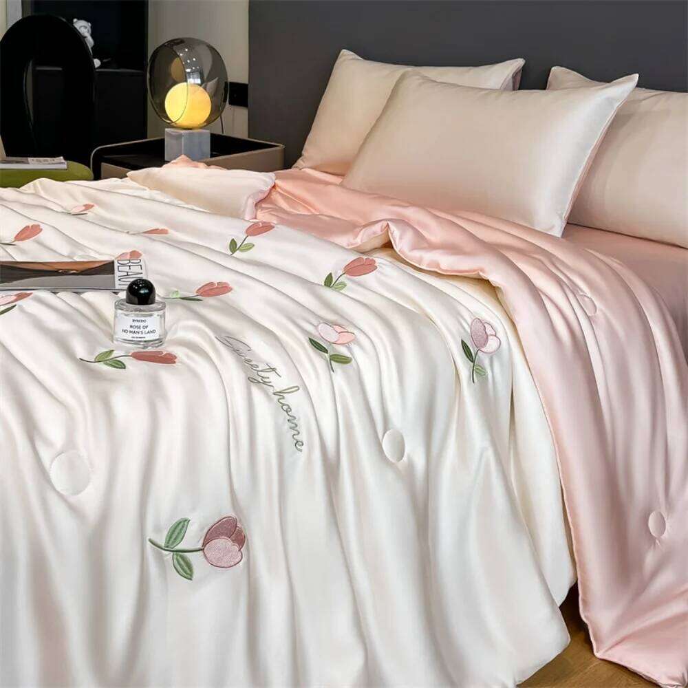 Cool Ice Silk Summer Four-Piece Sets Embroidery Thin Quilt Bed Sheet With Pillowcases Air Conditioning Bedding Set H260311