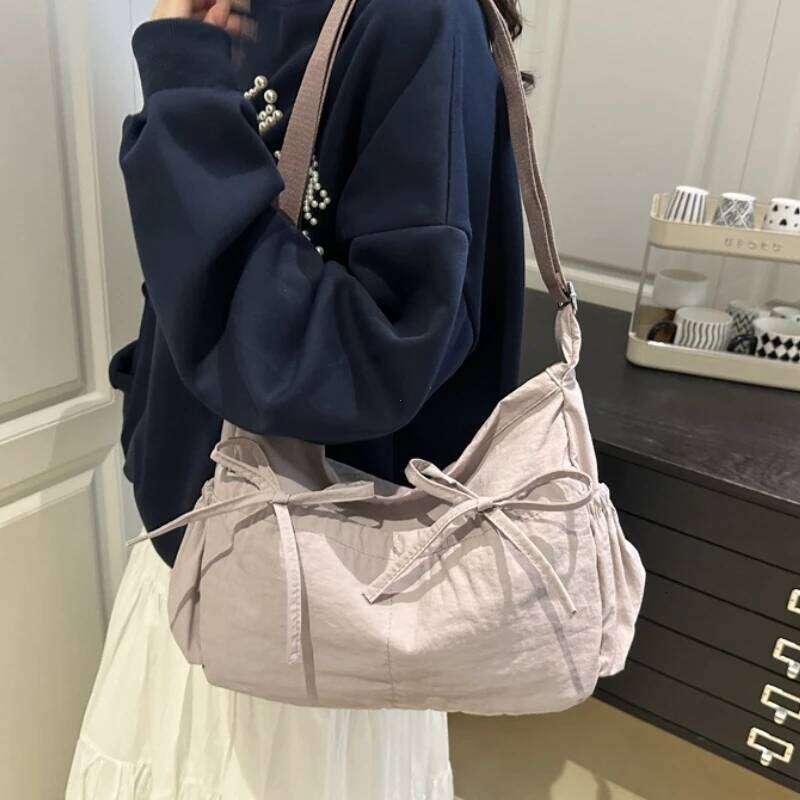 2026 New Faion Commuter Class Single oulder Casual Lightweight Tote Bag Korean Sle Pleated Versatile Handbag designer bag XJ260311