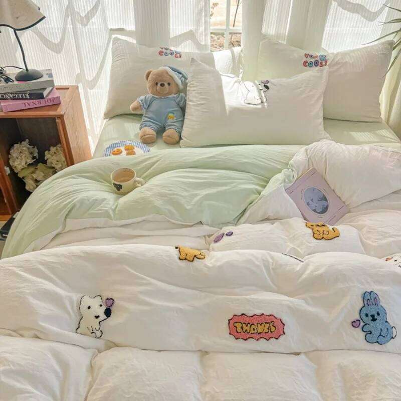 New A-class all four piece set, super soft towels, embroidered bed sheets, duvet covers, dormitory washable cotton H260311