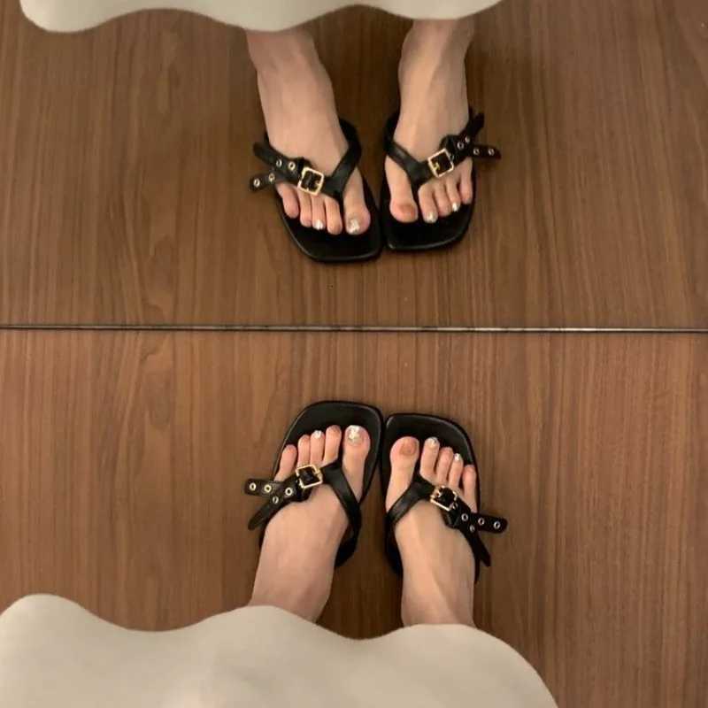 Summer Studded Sandals Womens Outside Wear New Vintage Square Toe Open Toe Clip Toe Soft Sole Non-slip Wear-resistant Flats K260311