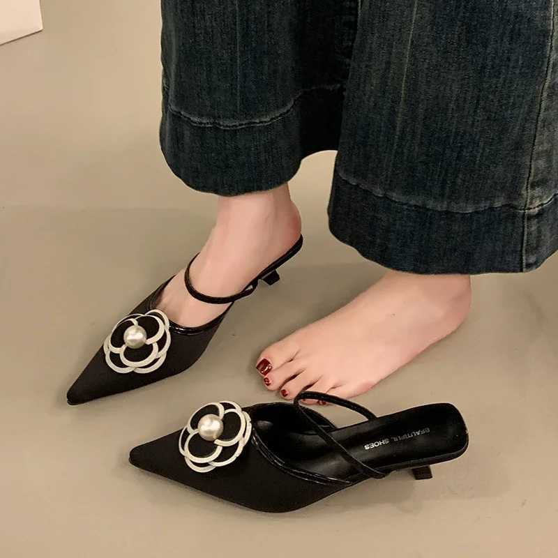 2025 New Solid Color Flower Baobao Head Half Drag Shoes Summer New Temperament Pointed Head Fashion Comfortable Casual Shoes K260311