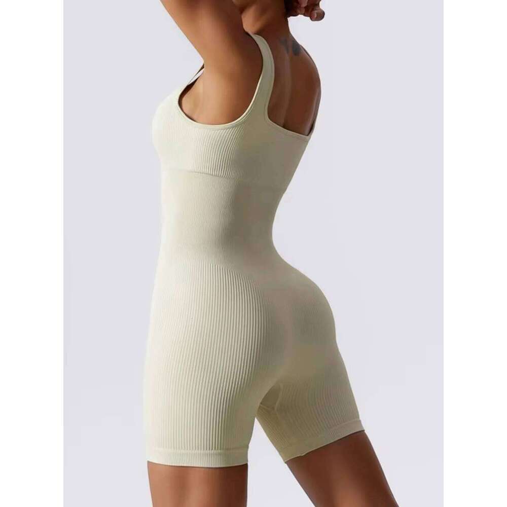 Women's sexy threaded yoga suit sleeveless high elasticity quick drying breathable jumpsuit shorts push up sportswear 26H0311