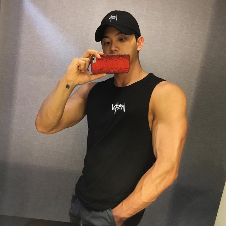 Quick Dry Bodybuilding Tank Top Men Gym Fitness Sleeveless Shirt Anime ZT Casual Stringer Singlet Vest Summer Training Clothing 250224