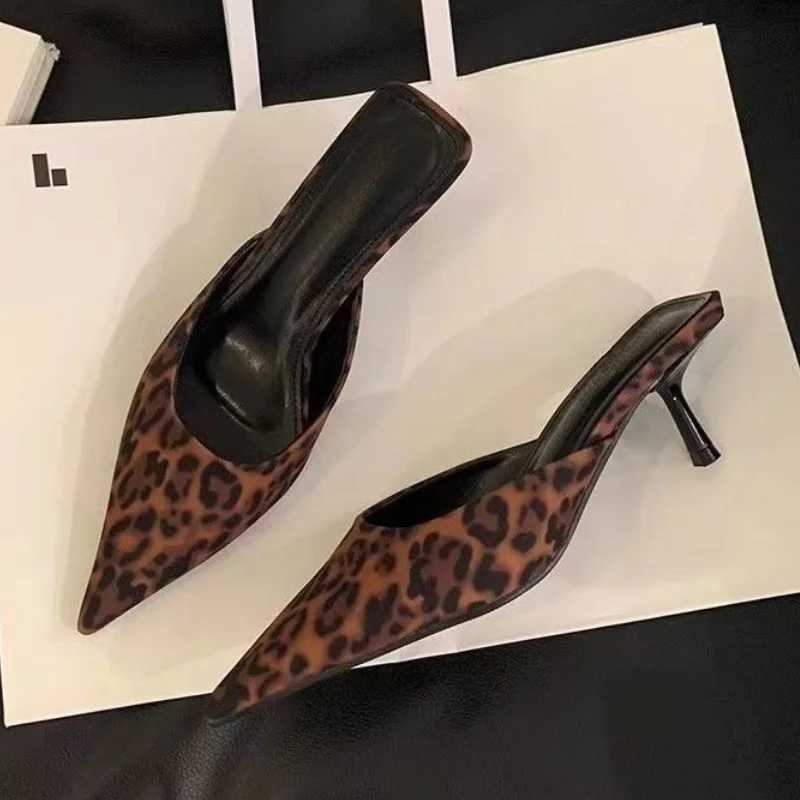 Spring New Leopard Print Women Slipper Pointed Toe Thin Low Heel Sandal Ladies Mules Shoes Zapatos Mujer K260311