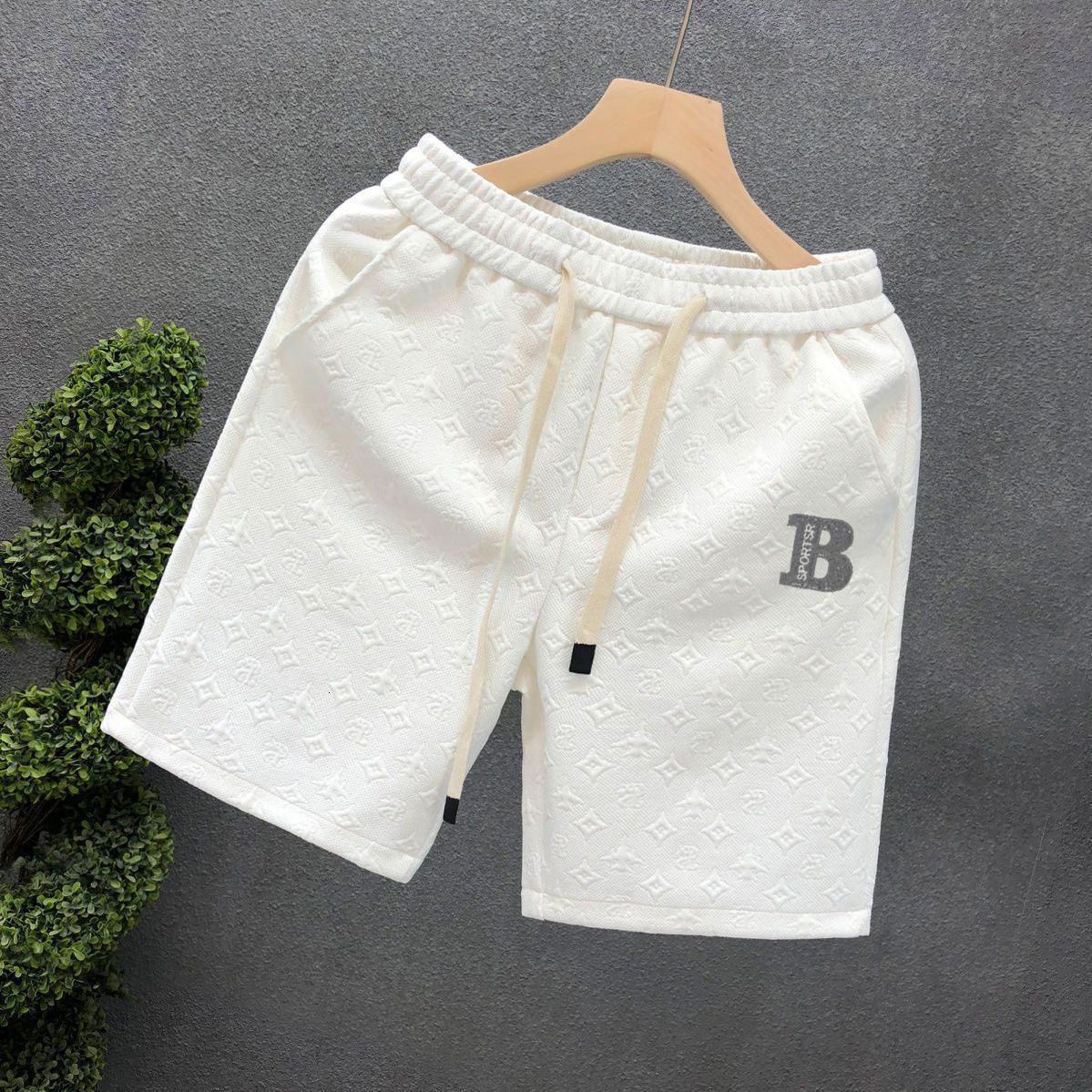 Luxury Brand Designer Clothes High-End Light Luxury Jacquard Casual Versatile Men's Shorts, Trendy Brand Mid-Length Beach Shorts, Sports Running 