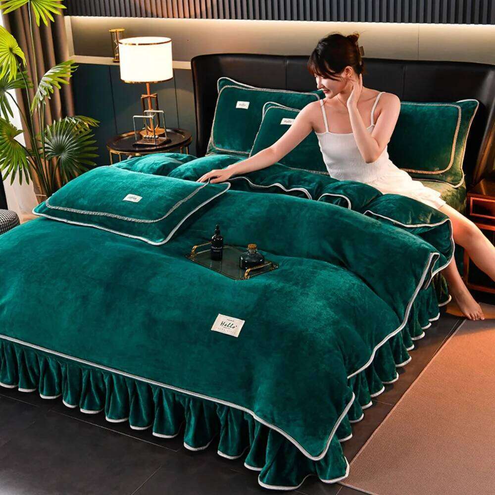 Winter Warm Soft Four Piece Thickened Milk Velvet Bedding Quilt Pillowcase Bed Sheet Solid Color Duvet Cover Set H260311