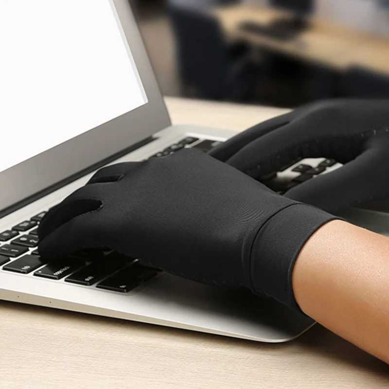 Men Sports Running Driving Copper Fiber Spandex Touch Screen Full Finger Gloves Running Sports Winter Warm Cycling Gloves M260311