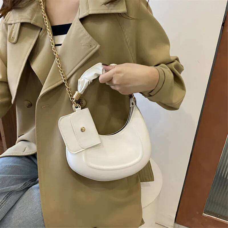 Solid Color Leather Handbag with Small Stylish Underarm Shoulder Fashion Pleated Tote Bag Simple Chain Cross Body Bags XJ260311