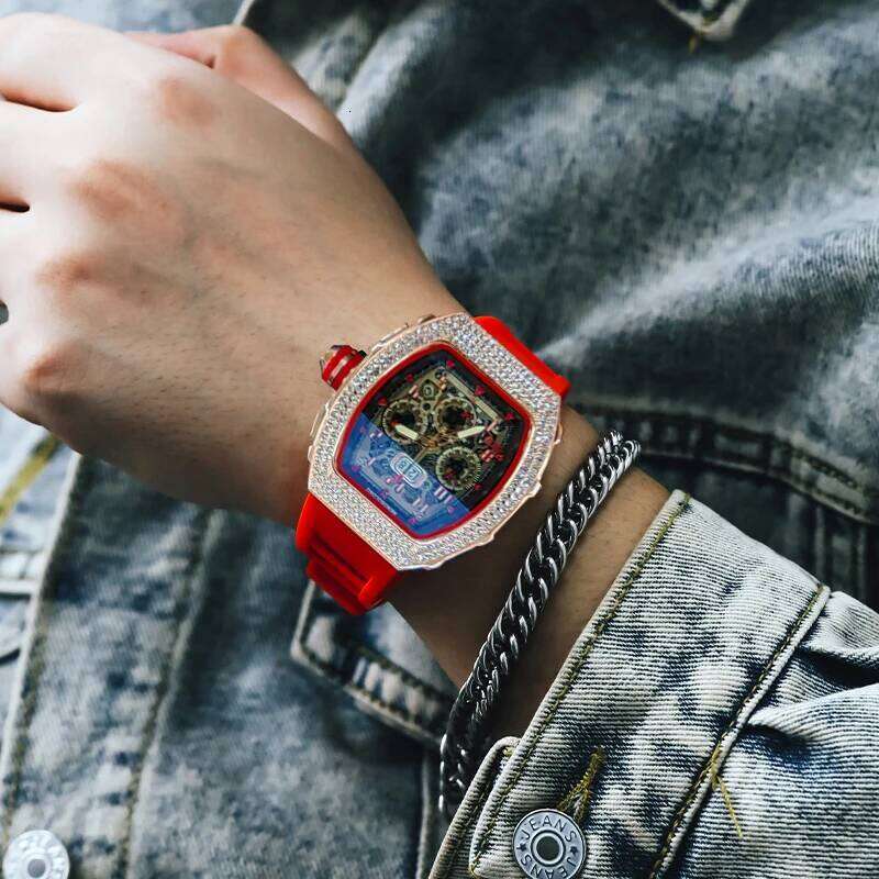New Men's Hengbolong European and American Style Hollow Star Diamond Fashion Barrel-Shaped Three-Eye Six-Hand Business Quartz Watch