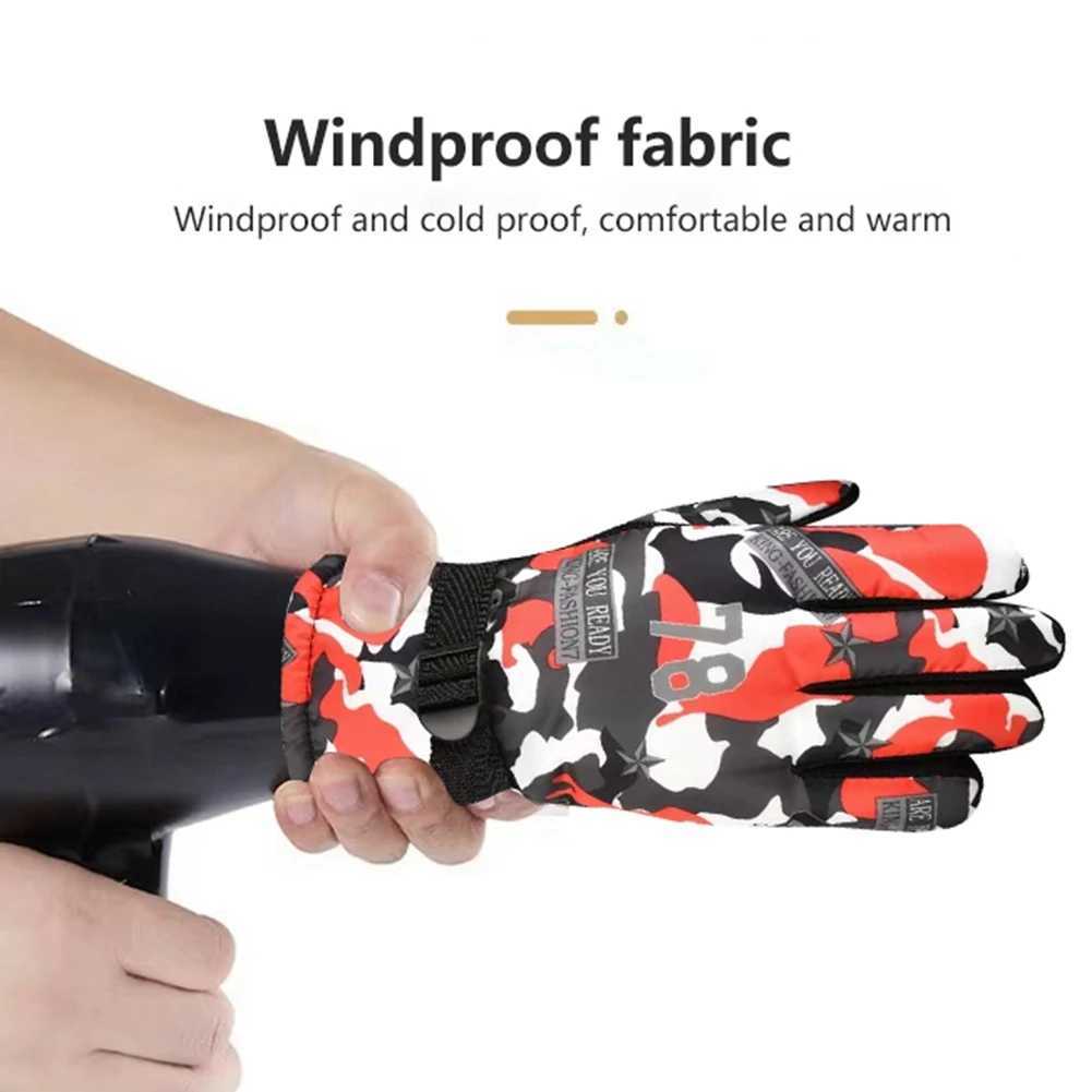 Warm Ski Gloves Polyester WarmLight Waterproof And Breathable The Wrist Can Be Tightened And Relaxed for A Better Fit M260311