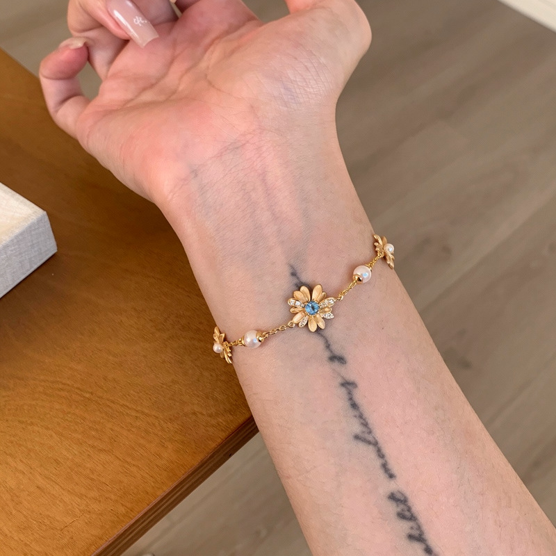 18K real gold plated sparkling diamond daisy pearl bracelet, light luxury high-end zircon stackable jewelry - view 5
