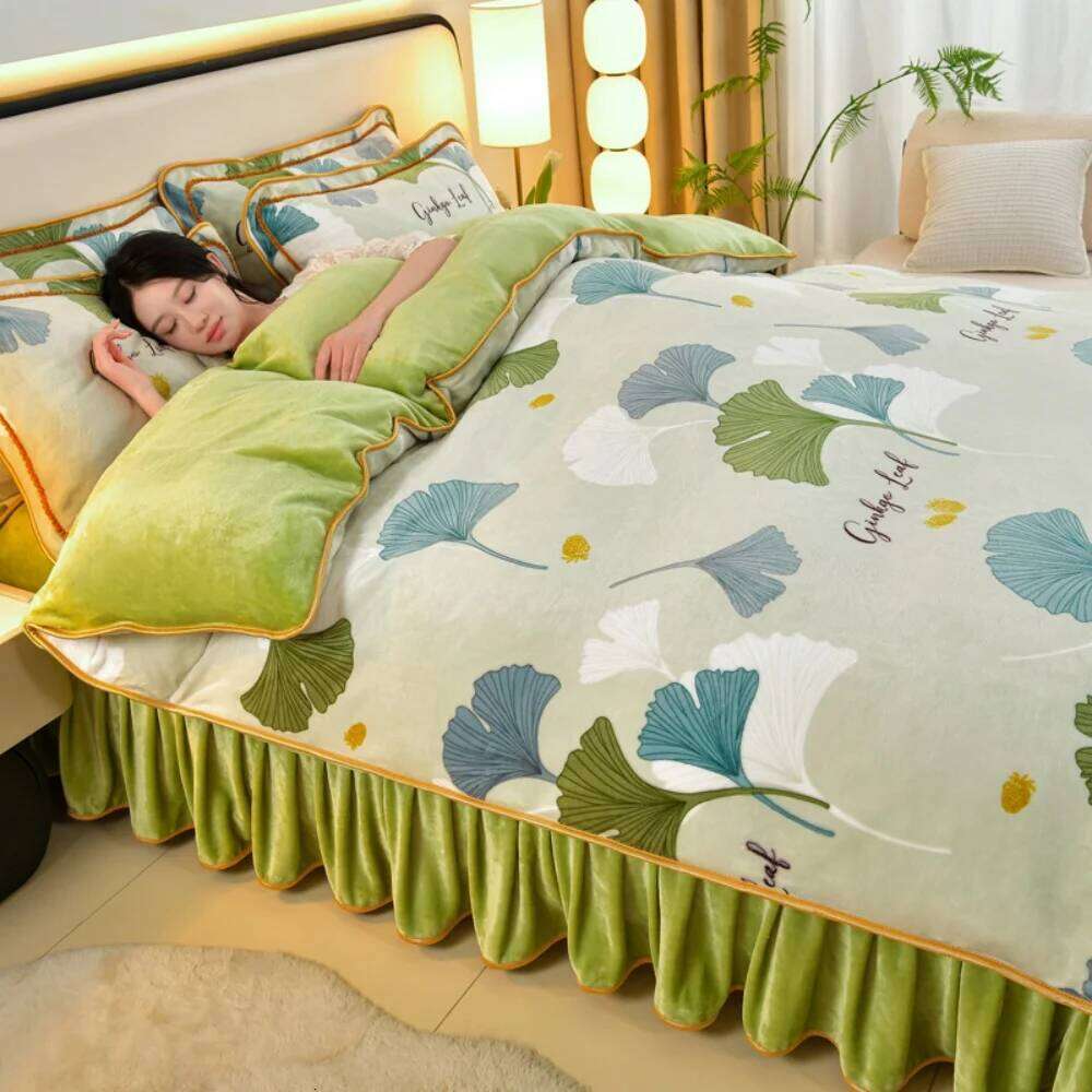 Winter Warm Milk Velvet Four Piece Set Thickened Duvet Double-sided Fleece Quilt Cover Bed Skirt Pillowcase Bedding Sets H260311