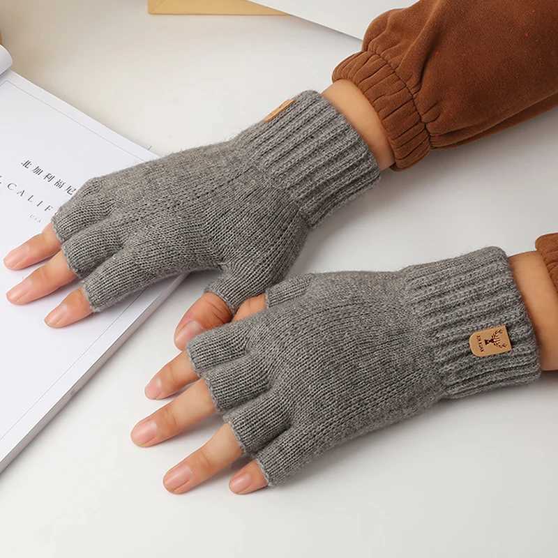 1Pair Knitted Thick Thermal Half Finger Gloves Women Men Winter Outdoor Driving Fingerless Glove Mountaineering Gloves M260311