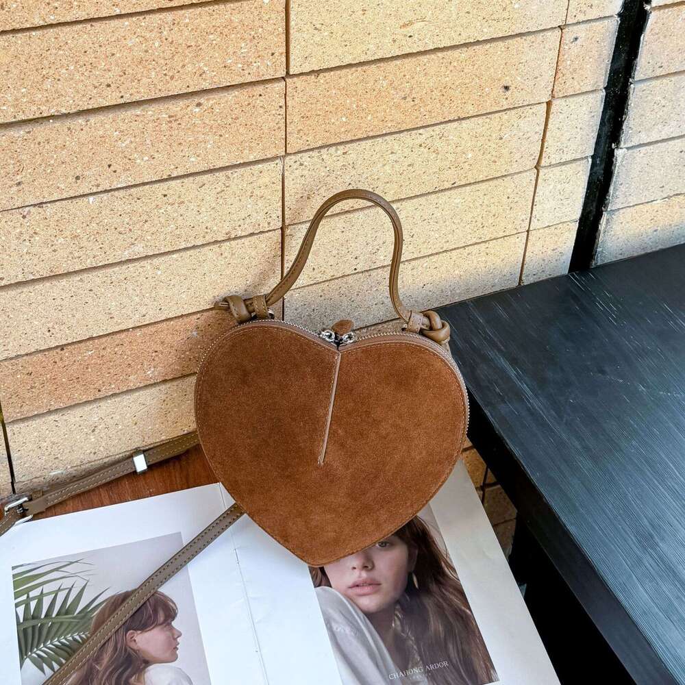 Luxury Shoulder Bags Totes Hobo Cross Border Fashion Handbag Niche Design Shiny Heart Shaped Bag Trendy Versatile Shoulder And Crossbody Small For Wom