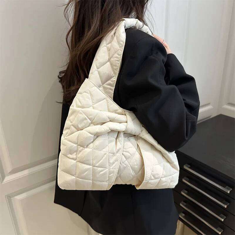 Simple Quilted Design Women's Shoulder Bags Bow Solid Color Ladies Underarm Vest Bag Large Capacity Female Casual Tote Handbags XJ260311