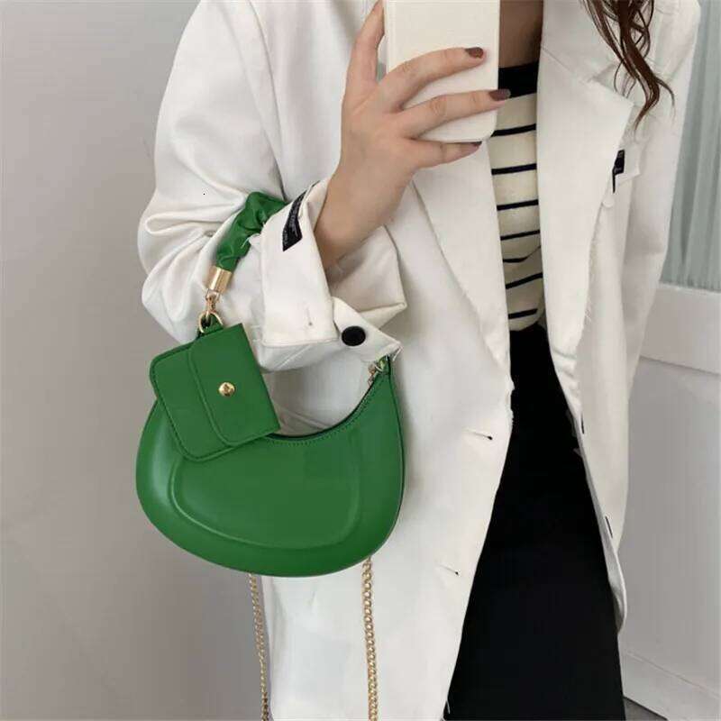 Solid Color Leather Handbag with Small Stylish Underarm Shoulder Fashion Pleated Tote Bag Simple Chain Cross Body Bags XJ260311