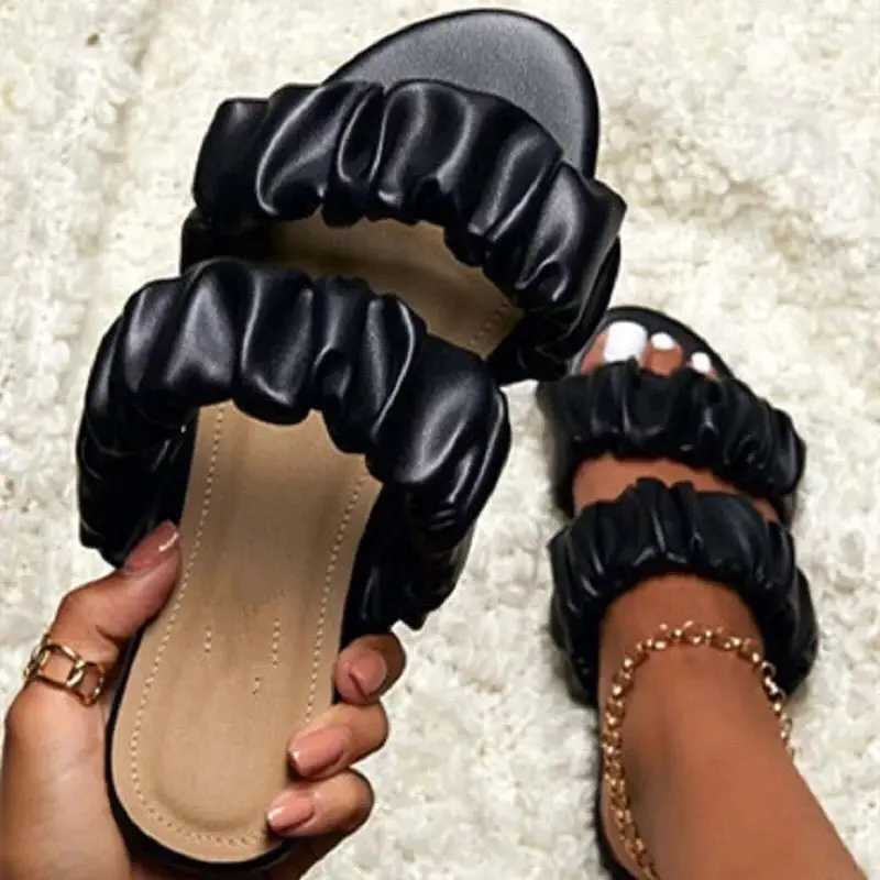 2024 womens summer new double-layer leather sandals pleated flat bottomed womens outdoor beach outdoor slippers K260311