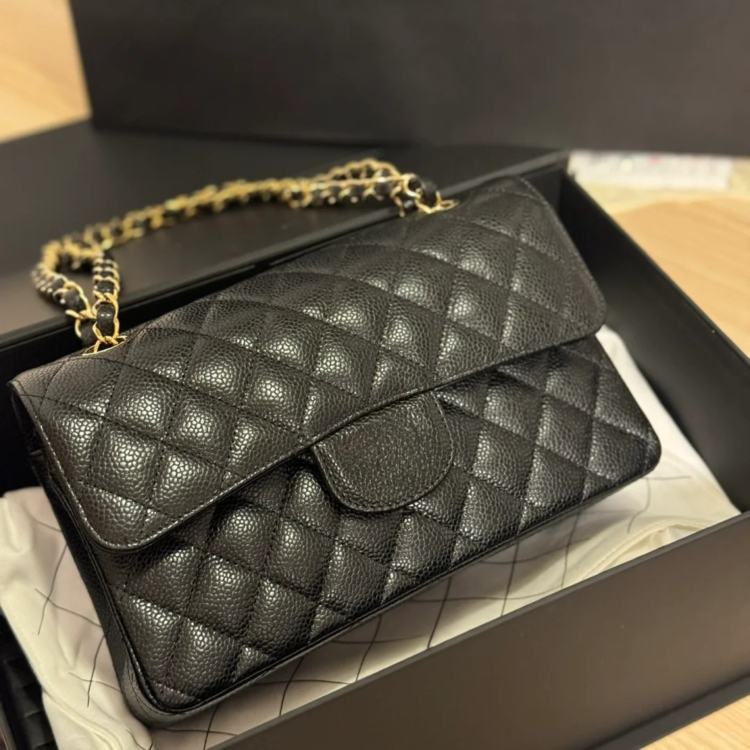 Luxury Designer Bags Classic Flap Small Shoulder Bag Caviar Leather Women Gold Hardware Quilted Crossbody Bag 23cm Black Handbags