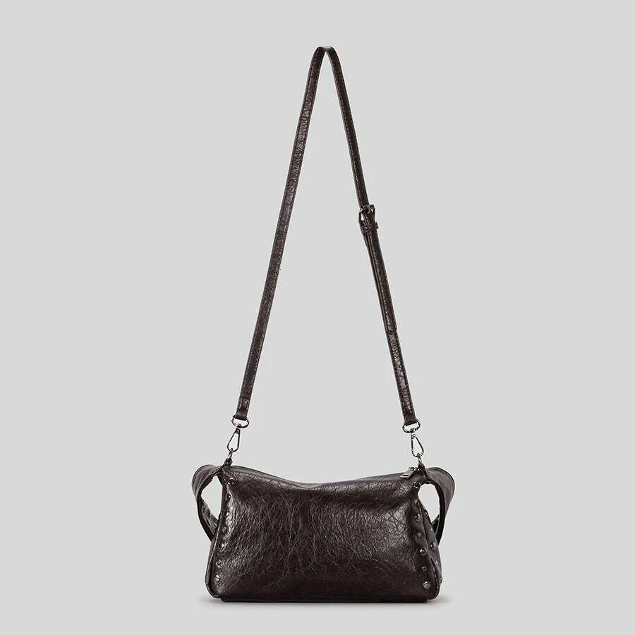 Vintage Rivet Women Shoulder Bags Motorcycle Style Underarm Luxury Soft Pu Leather Crossbody Bag Retro Trend Handbags 2025 XJ260311