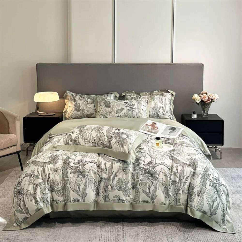 Light Duvet Satin Silk Cover Bed Sheet Pillowcase Queen King Size Four-Piece Silky Coolling Bedding Set H260311