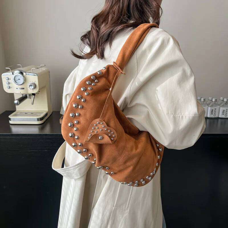 Fashion Designer Women Luxury Handbag Punk Rivet Style Armpit Pocket Retro Shoulder Bag for Girls New Bolso Lujo XJ260311