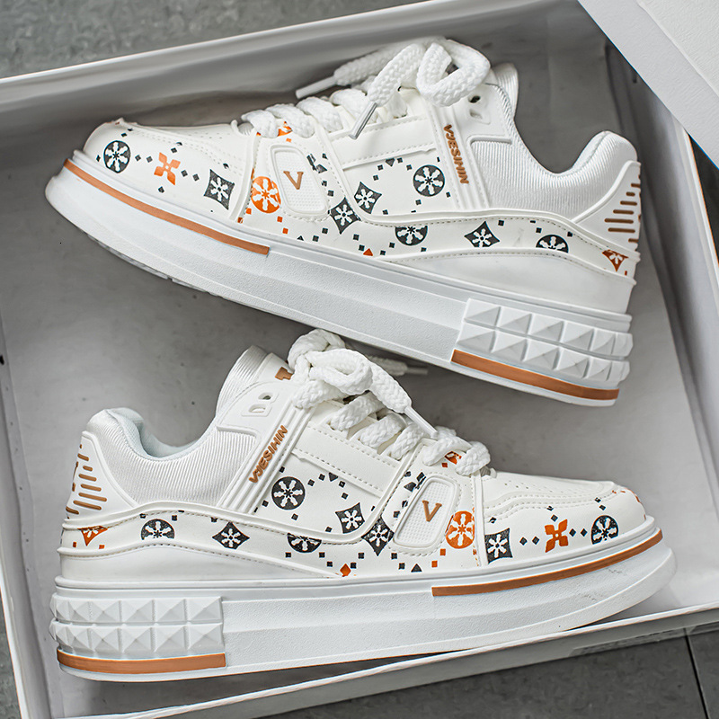 2026 Model Men's Fashionable Printed Casual Sports Shoes With Thick Sole Design Increased Heel Height. Various Styles Highly Comfortable Suitable