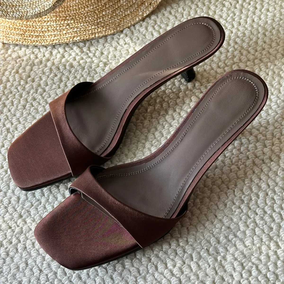 High Heel Sandals 2025 French Style High Heel Cool Slippers Square Head Fine Heel Sandals K260311